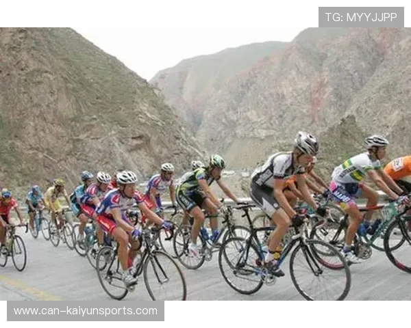 自行车赛“残酷爬坡段”成为分水岭